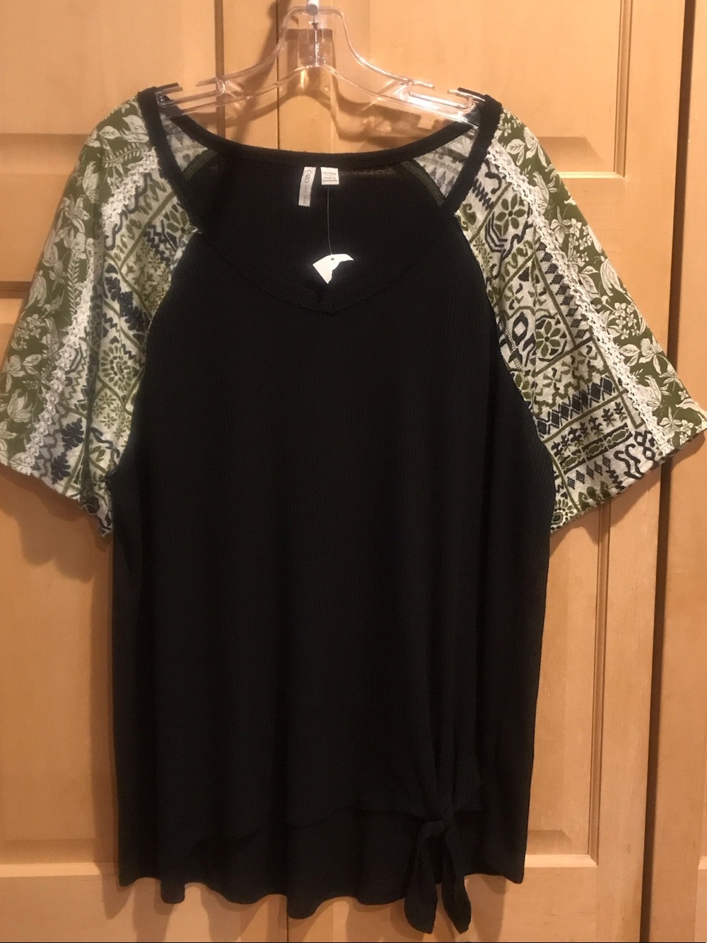New Cato Black Top with Olive Patterned Short Sleeves and Front Tie